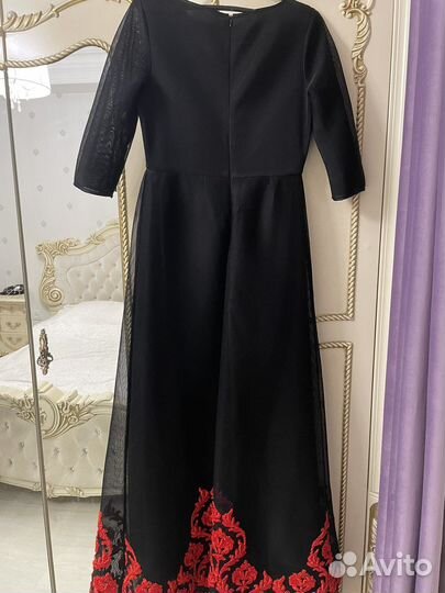 Вечернее платье