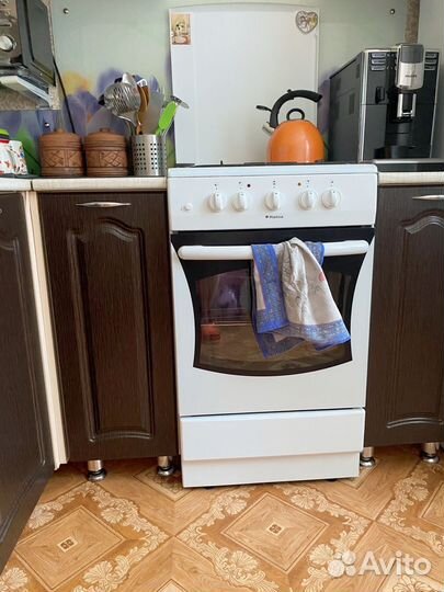 Кухонный гарнитур угловой в хрущевку