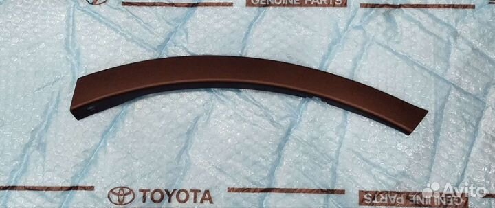 Накладка переднего бампера Рав 4 (4) правая 13-15