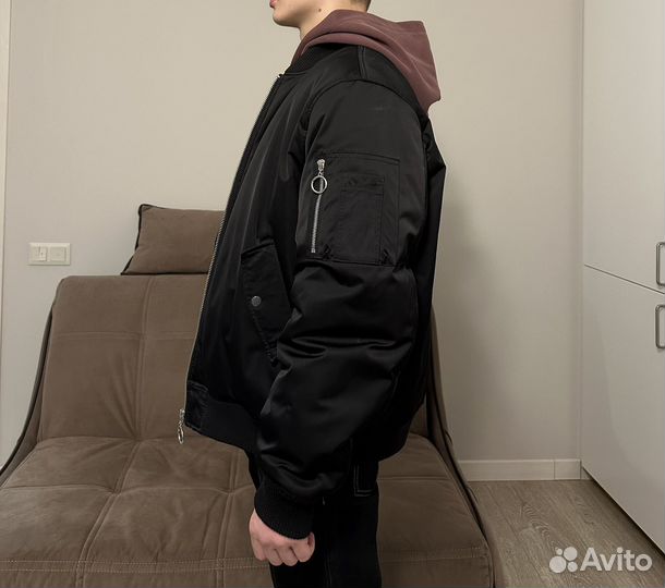 Бомбер Trussardi