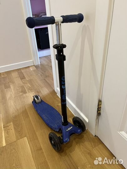 Самокат Maxi micro