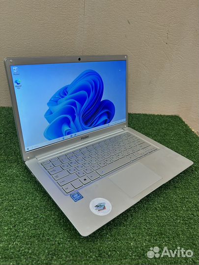 Ультрабук 2021 года выпуска с SSD/N3350/4гб озу