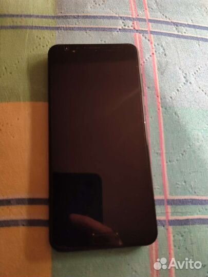 Продам смартфон huawei Nova 2s