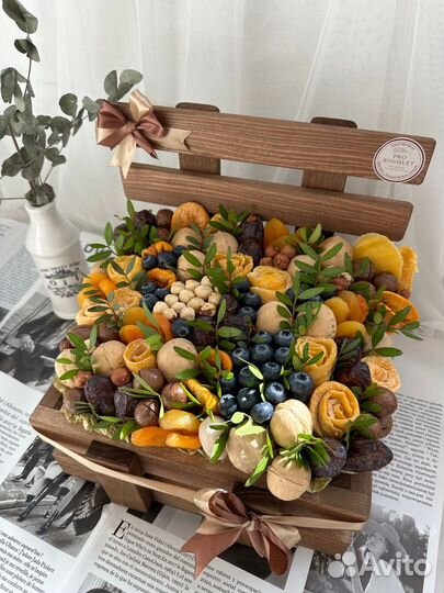 Букет из орехов/сухофруктов на последний звонок