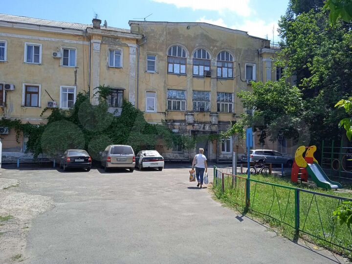 Комната 20,6 м² в > 9-к., 3/3 эт.
