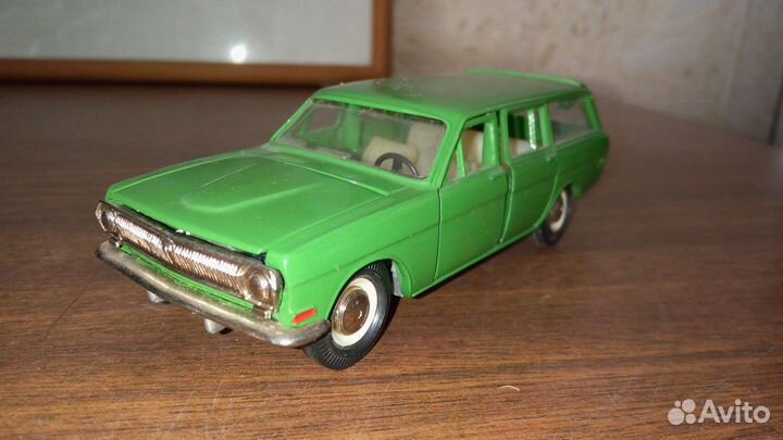 Модель газ-24