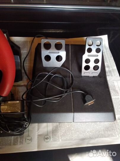 Игровой руль с педалями (приставка для компьютера)