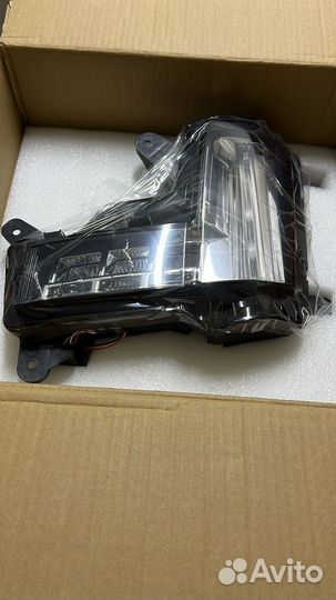 Противотуманные фары Cadillac Escalade 4 2015-2020