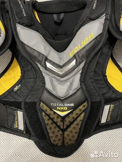 Нагрудник хоккейный Bauer Total One NXG SR S