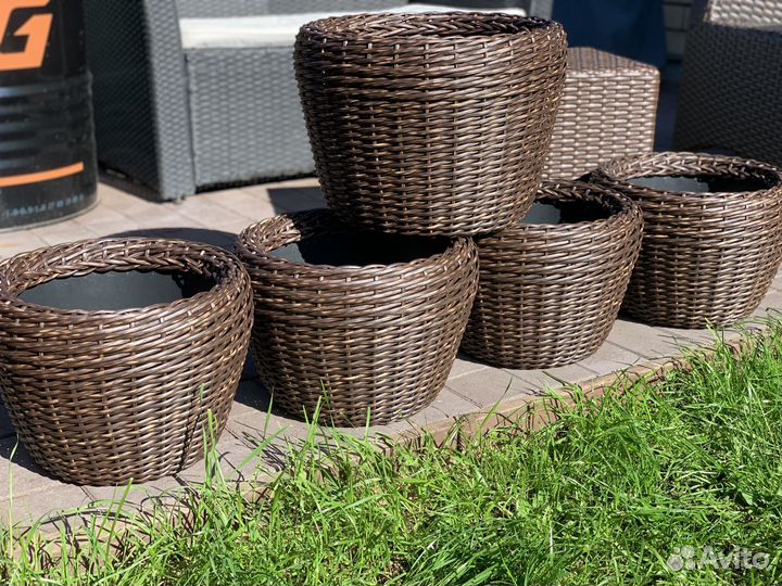 Набор кашпо из ротанга