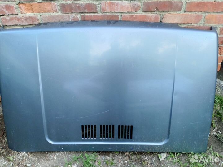 Капот на ниву