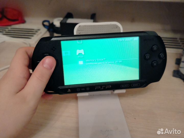 Sony PSP e 1008 прошитая