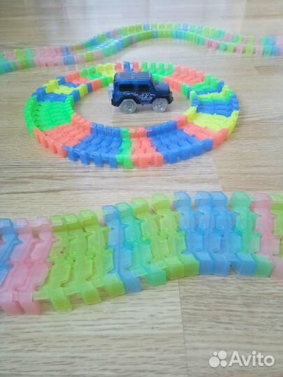 Гибкий трэк с машинкой