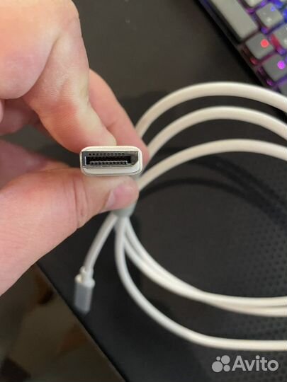 Кабель Moshi USB-C - DisplayPort