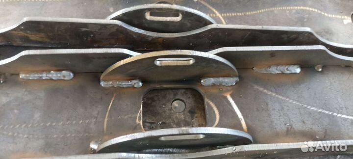 Траверса под АКПП jeep grand cherokeeZJ