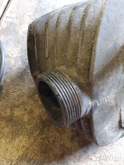 Клапанная головка Днепр мт9 правая