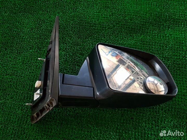 Зеркало прав. Toyota Tundra