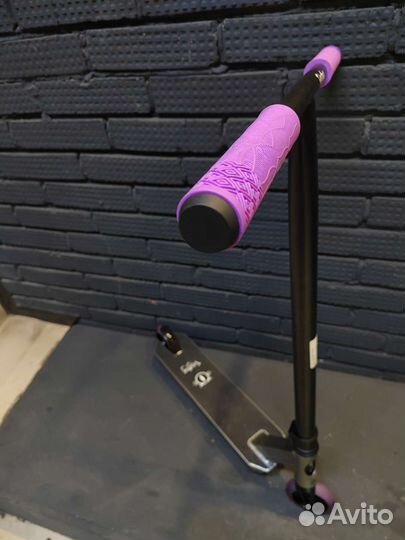 Трюковые и городские самокаты