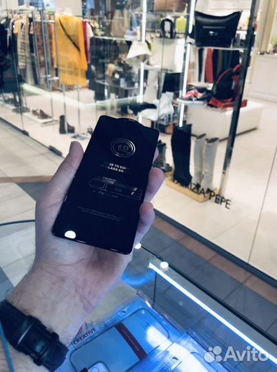 Защитное стекло на Samsung A41 6D