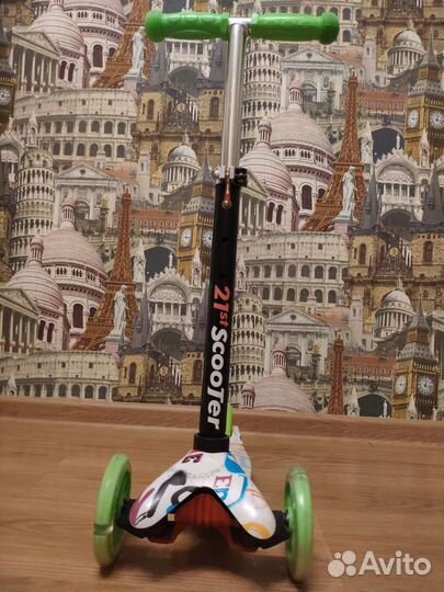 Самокат детский трехколесный светящиеся колеса