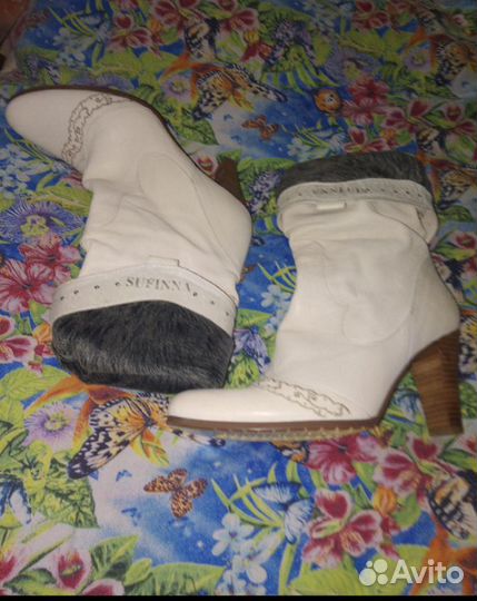 Сапожки женские