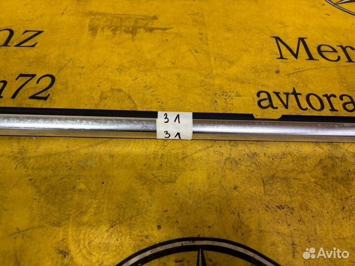 Молдинг стекла задний левый Mercedes S-Class S221