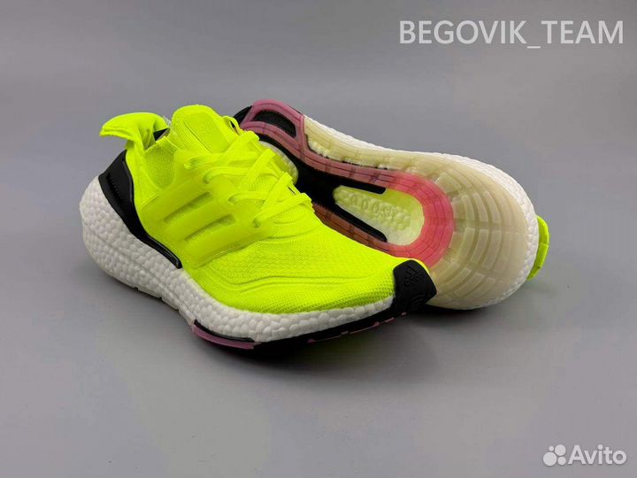 Беговые кроссовки adidas ultraboost 21