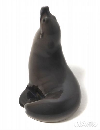 Фарфоровая фигура 