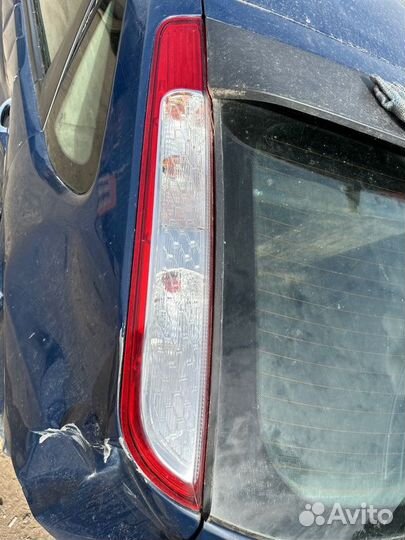 Фонарь задний левый Ford Focus 2 хетчбек 1.6 shdb