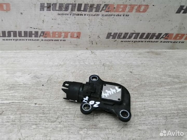 Датчик положения распредвала Пежо 207 308 3008 40