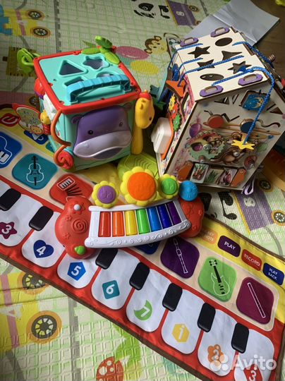 Музыкальные и развивающие игрушки