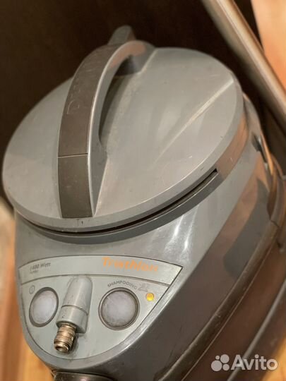 Моющий пылесос Philips