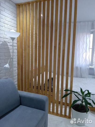 Декоративные рейки для перегородки