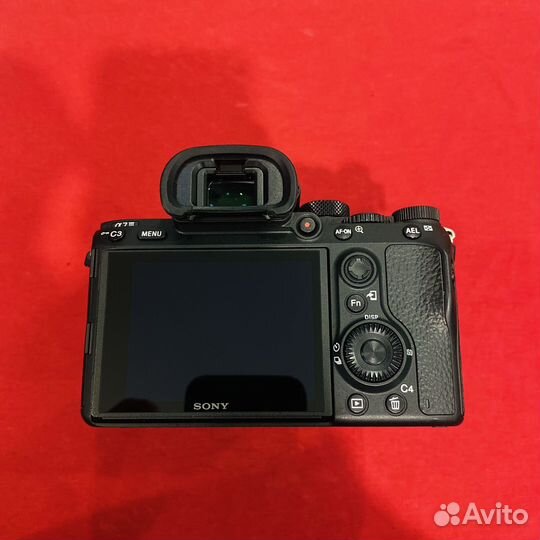 Sony A7 Mark III Kit 28-70mm (ilce-7M3K)