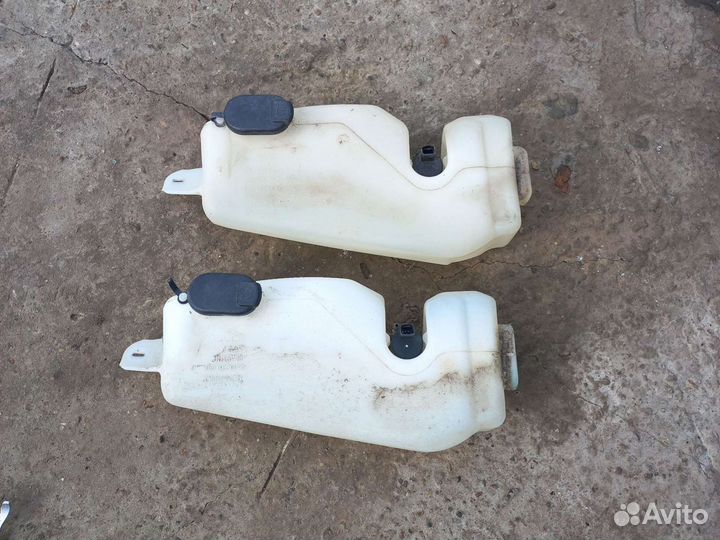 Рено Логан бачок омывателя с маторчиком