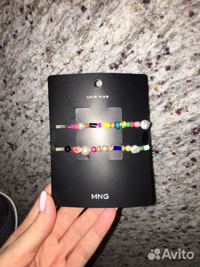 Заколки с бусинами mango