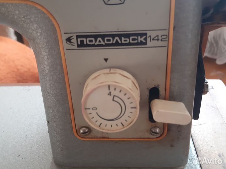 Швейная машина Подольск 142