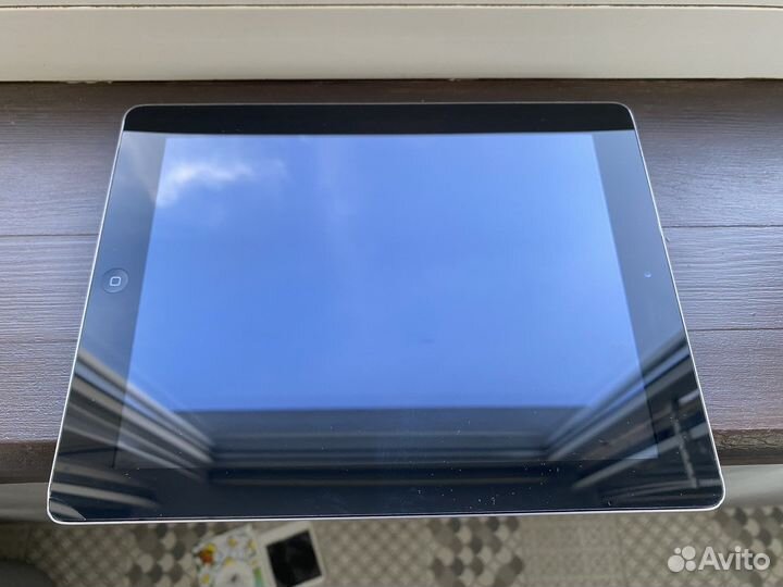 Apple iPad 2 16GB Black WiFi mc769ll/A