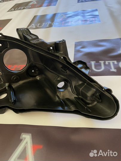 Корпуса фар Toyota Camry v55 Exclusive