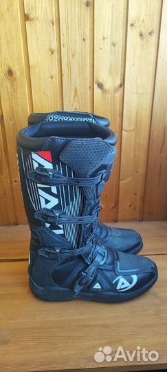 Мотоботы Ataki MX-001