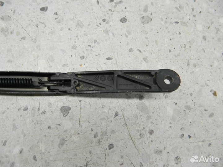 Поводок стеклоочистителя передний левый Volkswagen