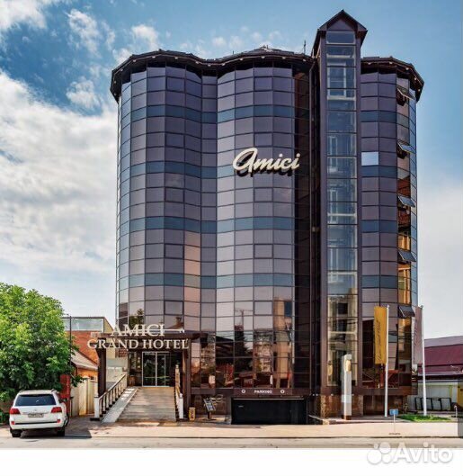 Охранник-парковщик