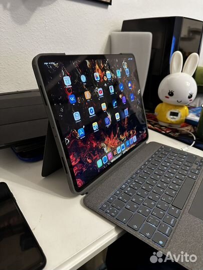 Logitech combo touch для iPad pro 12.9
