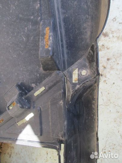 Toyota Corolla E18 2018 Бампер передний