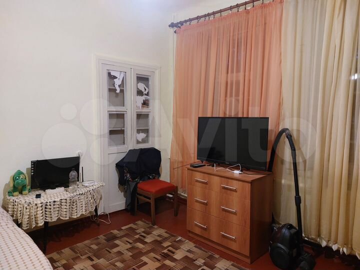 3-к. квартира, 70 м², 1/2 эт.