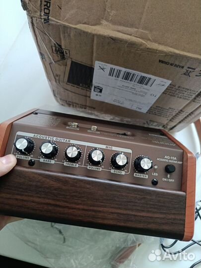 Комбоусилитель для акустической гитары новый