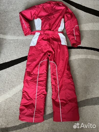 Горнолыжный комбинезон