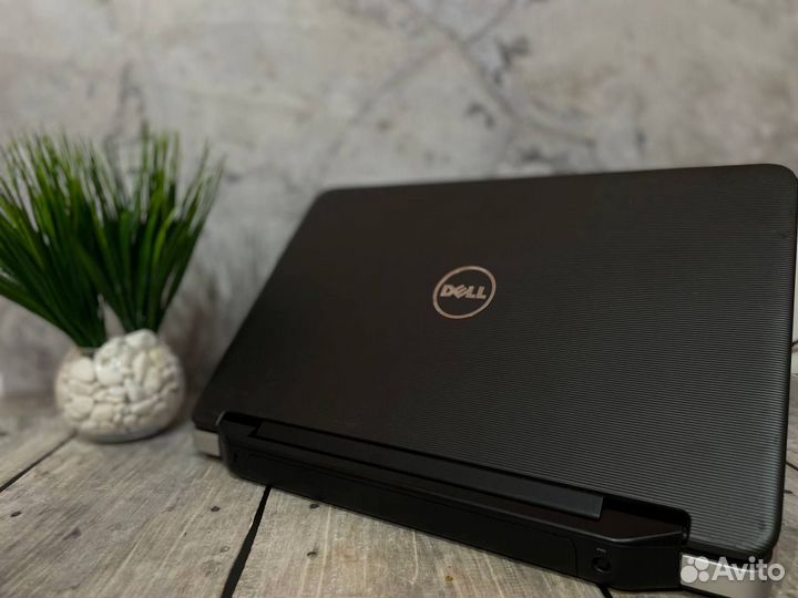 Ноутбук intel Core i3/ 6/500 Гб (в 2829)