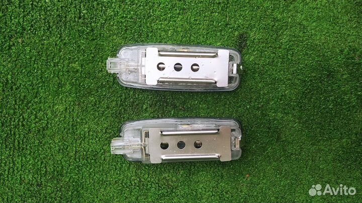 Повторитель поворота пара Audi A6 Avant sline BDW