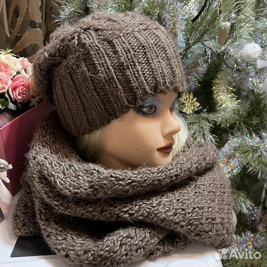Комплект шапка и снуд